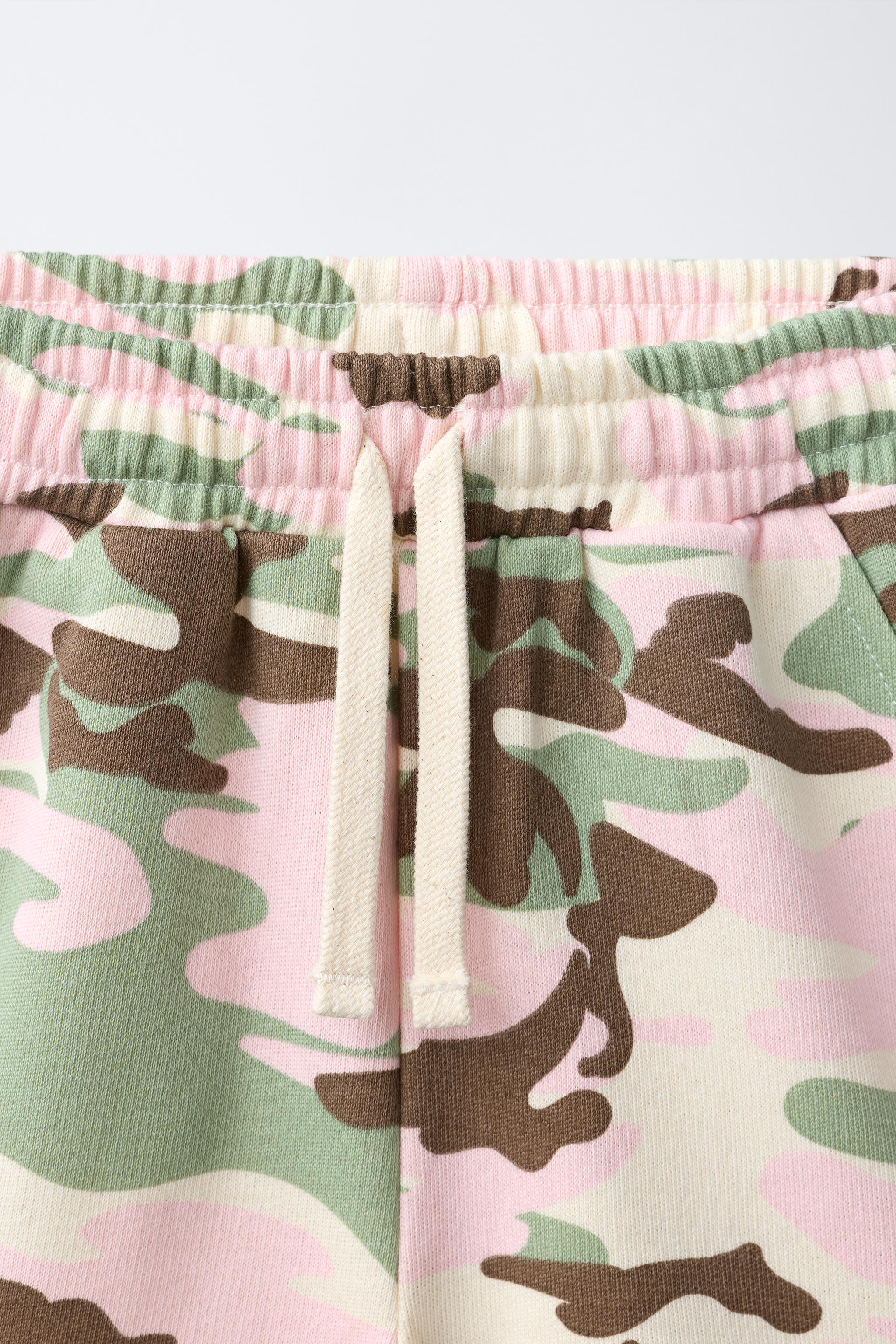 PRINTED LONG BERMUDA SHORTS
